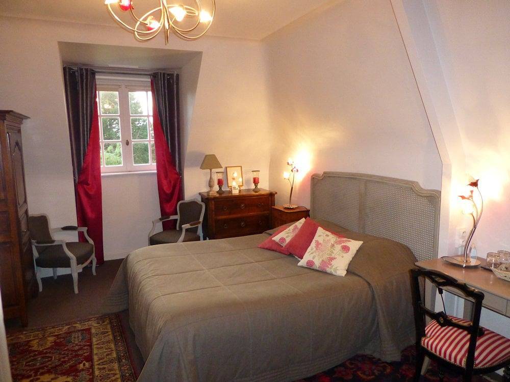 Chambre d'hôtes de charme Le Clos du Pont Martin - Chambre Cancale in Saint-Briac-sur-Mer, Région de Saint-Malo