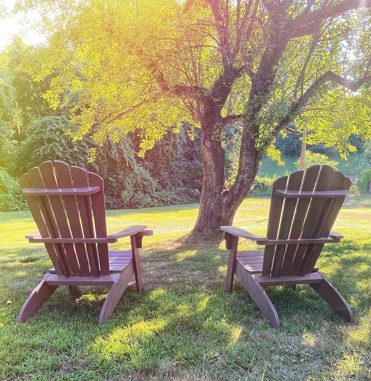 Charming 3Br Hilltop House, Newly Remodeled with Arcade in Litchfield County