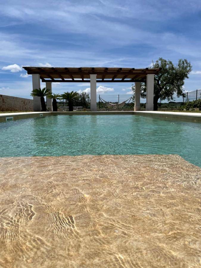 B&b per 2 persone, con piscina e giardino nonché idromassaggio a Castellana Grotte