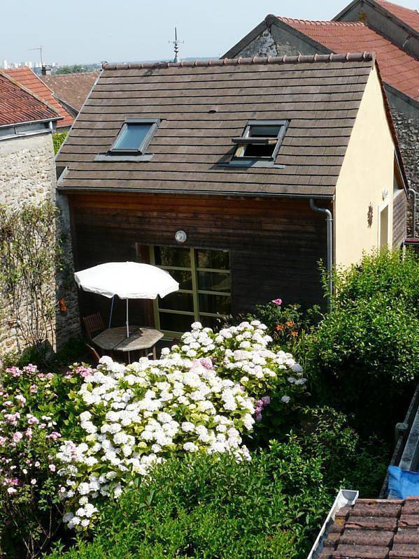 Gîte pour 4 personnes, avec Terrasse ainsi que Jardin et Piscine