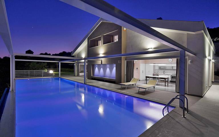 Villa für 11 Personen, mit Terrasse und Ausblick in Ragusa