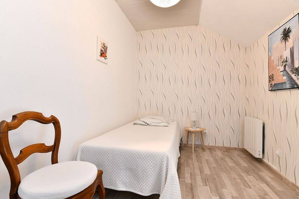 Appartement entier, Gîte convivial avec terrasse abritée, 3 chambres, cuisine équipée, espace détente, proche autoroutes et pistes cyclables. in Baldersheim, Région de Mulhouse