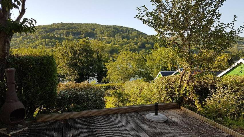 Gîte pour 5 personnes, avec vue ainsi que terrasse et vue sur le lac dans Lac du Causse - 4
