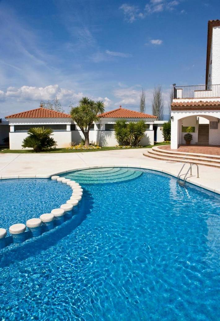 Hôtel pour 10 personnes, avec Terrasse et Jardin à Figueras