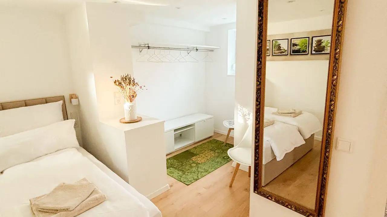 Ganze Ferienwohnung, Ferienwohnung für 2 Personen (35 m²) in Dahn in Dahn, Landkreis Südwestpfalz
