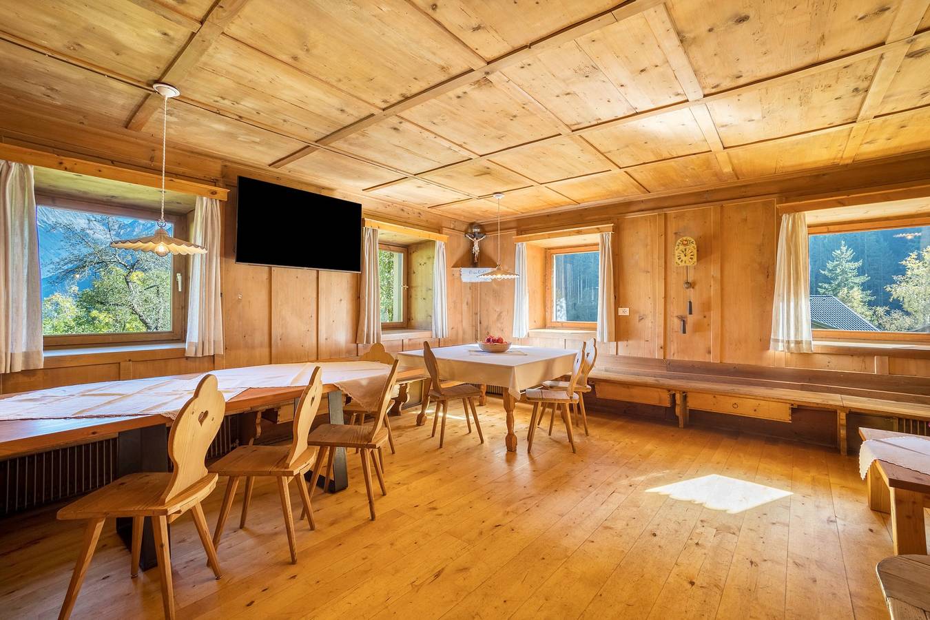 Ferienhaus 'Oberschneider' mit Bergblick, Privatem Garten und Wlan in Mühlwald, Zillertaler Alpen