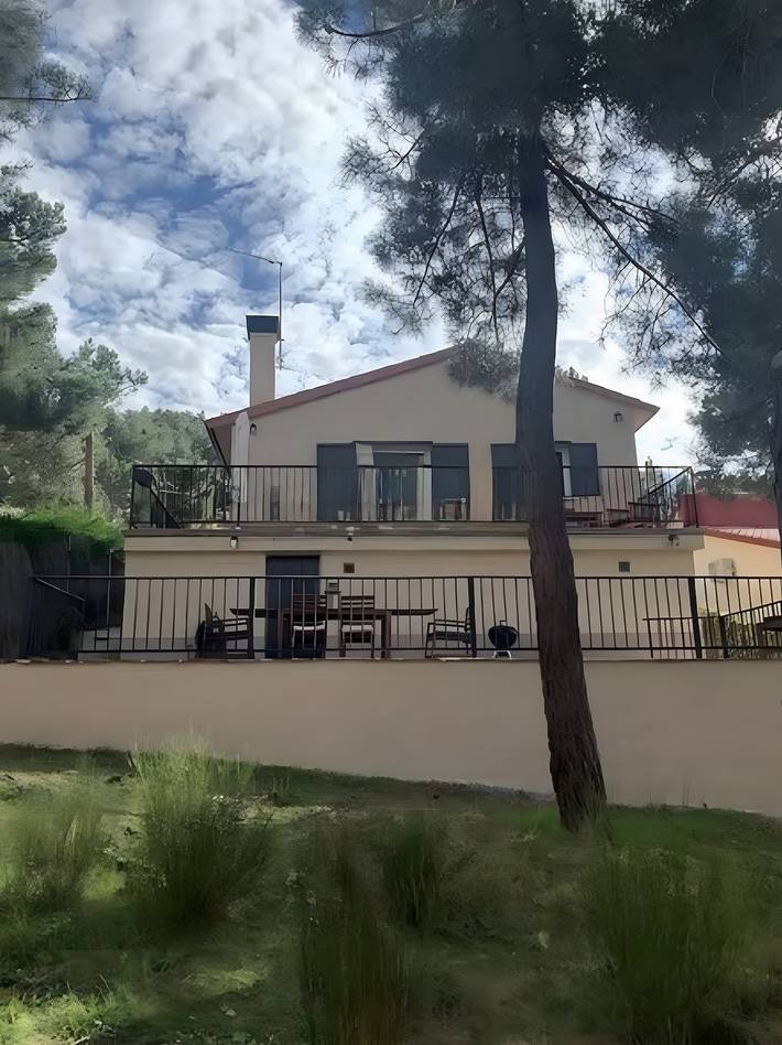 Casa de vacaciones para 5 personas, con Balcón y Jardín en Comarca de Segovia
