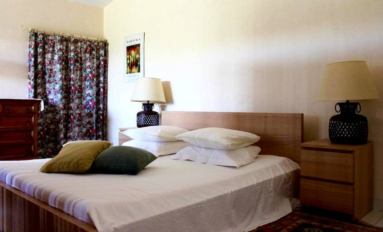 Location de vacances pour 2 personnes, avec piscine ainsi que vue et jardin, animaux acceptés à Venasque - 4