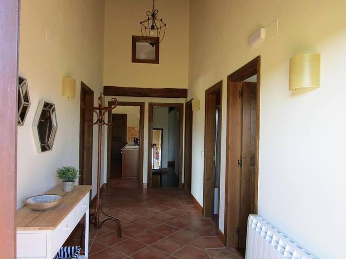 Location de vacances pour 8 personnes, avec piscine et terrasse ainsi que vue et jardin à Villaviciosa - 3