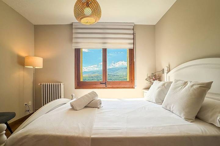 Appartement entier, Cal Gatesques 1 in Puigcerdà, Pyrénées catalanes