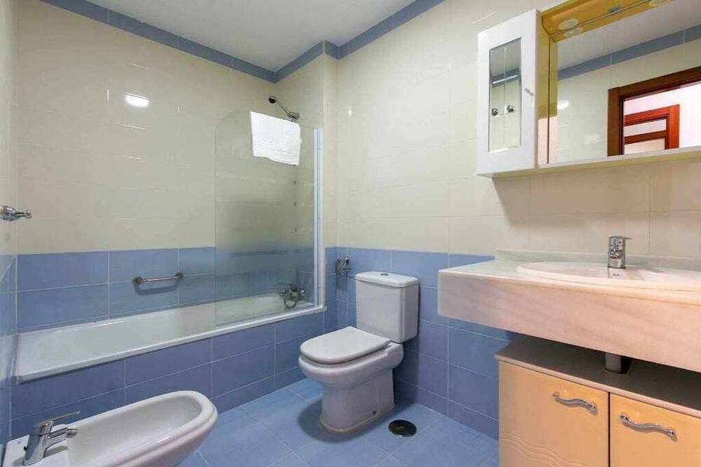 Appartamento intero, Modern two bedroom apartment in Nerja center in Nerja Centre, Nerja