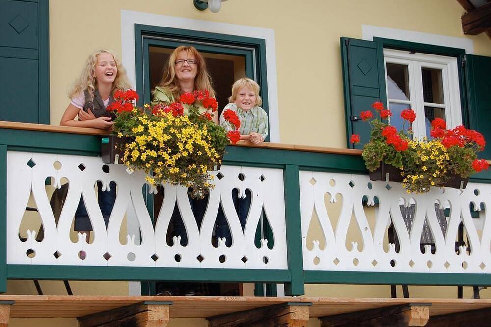 Ganze Wohnung, Ferienwohnung \"Edelweiß\" 2 Badezimmer - Ferienwohnungen \"Veronikas Kräuterhof\" in Fischbach, Steirerland
