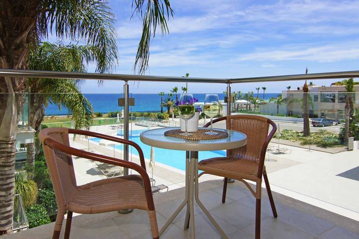 Gîte pour 3 personnes, avec piscine et balcon à Chypre - 2