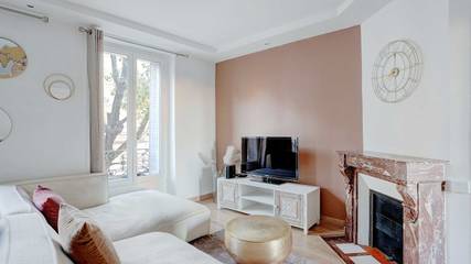 Location De Vacances pour 5 Personnes dans Ivry-sur-Seine, Val-de-Marne, Photo 2