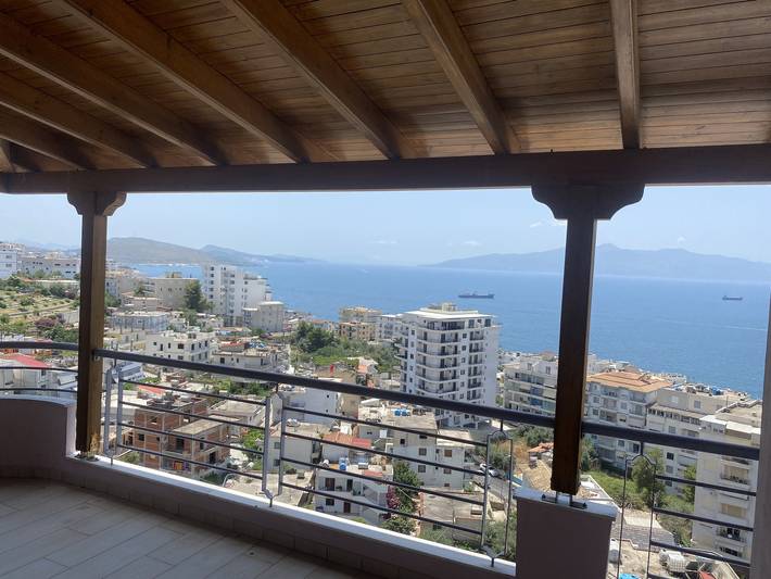 Ferienwohnung für 5 Personen, mit Meerblick und Balkon/Terrasse sowie Ausblick in Albanien