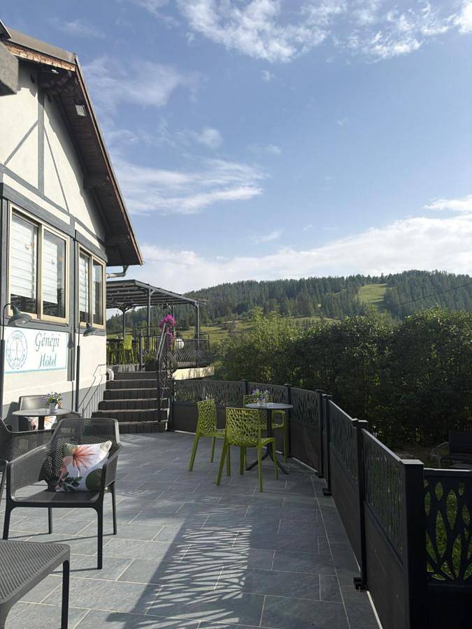 Hôtel pour 2 personnes, avec Terrasse ainsi que Jardin et Vue à Beuil