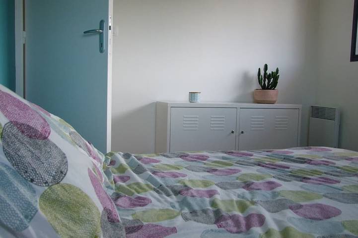 Location de vacances pour 6 personnes, avec terrasse et jardin dans Saint-Martin de Bréhal - 4