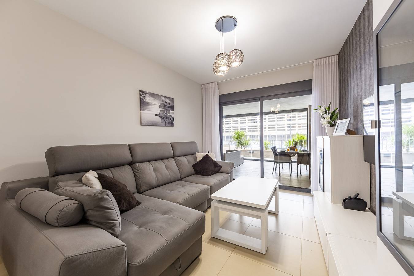 Apartamento entero, Apartamento Sofie Seaview - Frente al mar, familiar, con piscinas y gimnasio in Playa Serena (Roquetas de Mar), Roquetas de Mar