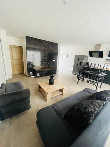 Cottage pour 4 personnes, avec terrasse et jardin à Ouveillan
