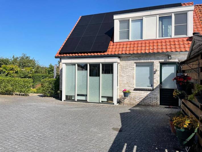Ferienhaus für 4 Personen, mit Terrasse und Garten in Warns