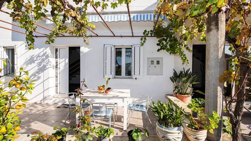 Ferienhaus für 6 Personen, mit Pool und Terrasse