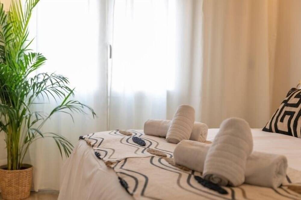 Entire apartment, Rental unit in Málaga · ★4.78 · 1 bedroom · 2 beds · 1 bath in Malaga Centro Historico, Malaga