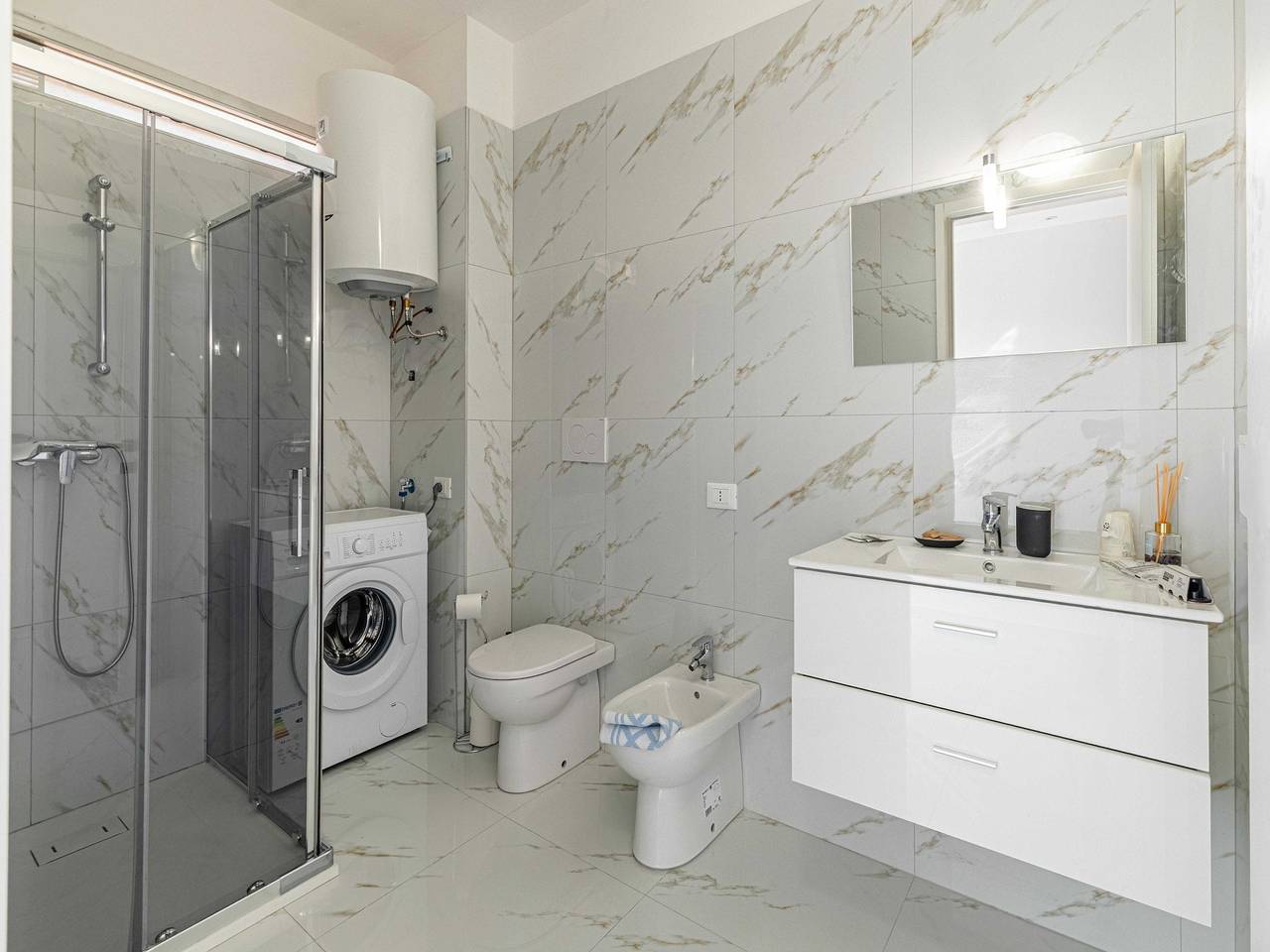 Apartamento entero, Piso céntrico de 1 hab. y 4 plazas en Ventimiglia in Ventimiglia (Ciudad), Ventimiglia