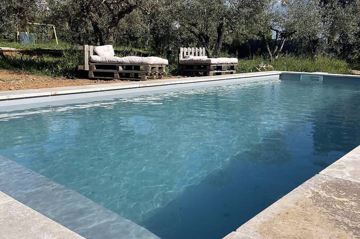Location de vacances pour 8 personnes, avec Terrasse et Jardin à La Verdière