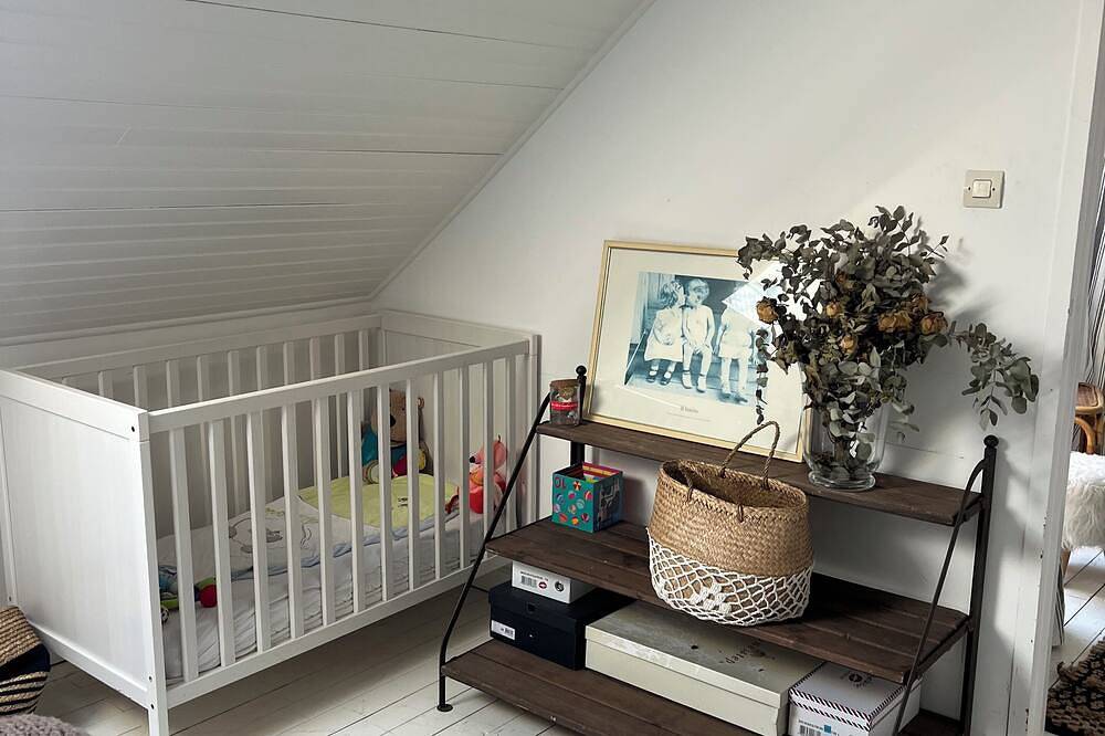Nice room for rent. Independent space upstairs. Relaxation area. in Brest, Región de Brest