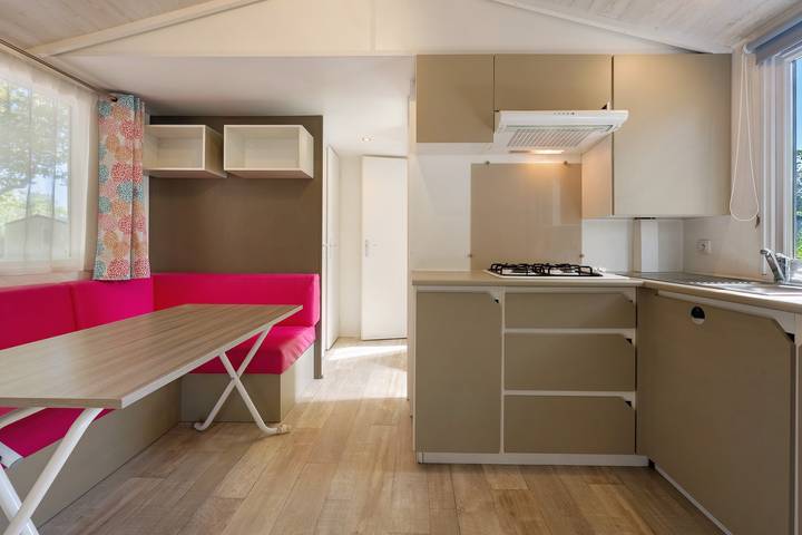 Wohnwagen für 6 Personen, mit Garten und Seeblick in Vaucluse - 3