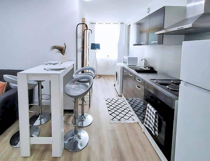 Appartement entier, One-Bedroom Apartment in Romans-sur-Isère, Région de Valence