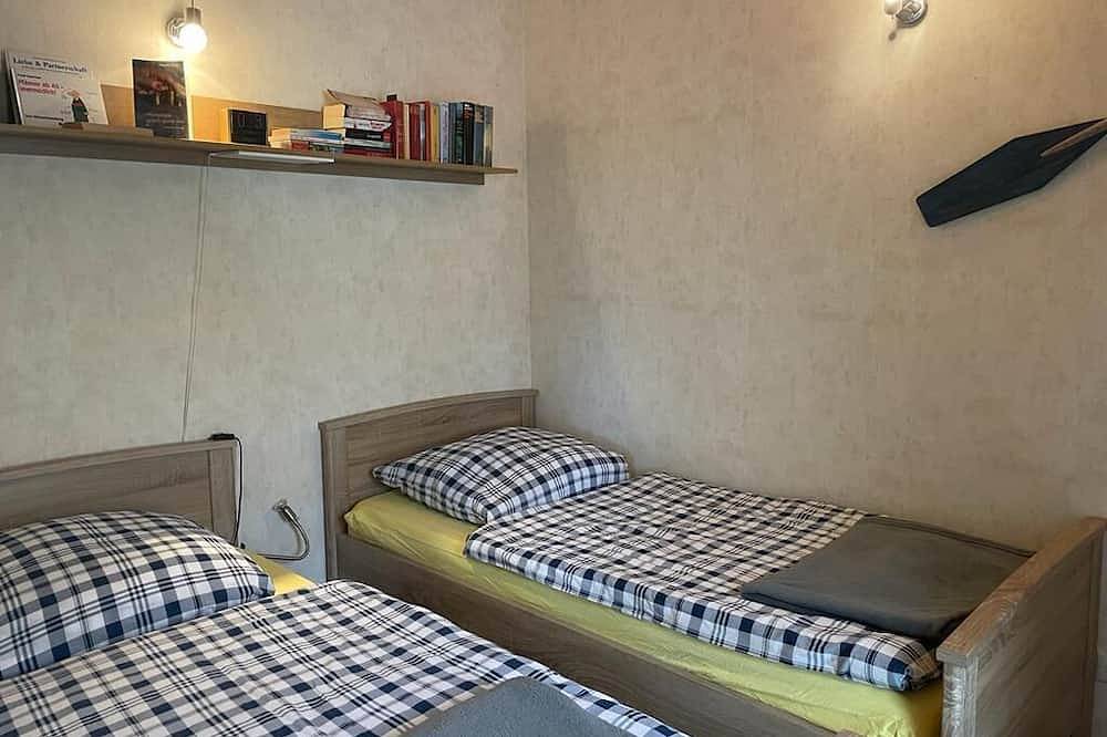 Ganze Wohnung, Preiswerte Ferienwohnung Nr. 1 von 2 am schönen Schlabendorfer See | Spreewald in Schlabendorf, Luckau