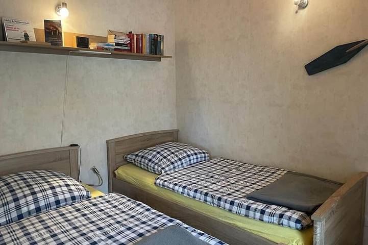 Ferienwohnung für 4 Personen, mit Terrasse und Garten in Luckau - 2