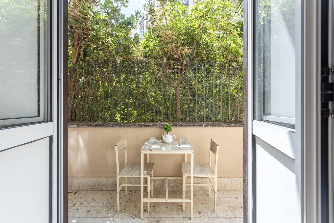 Room 'Camera 5' with Shared Terrace, Wi-Fi and Air Conditioning in Palermo, Palermo Province