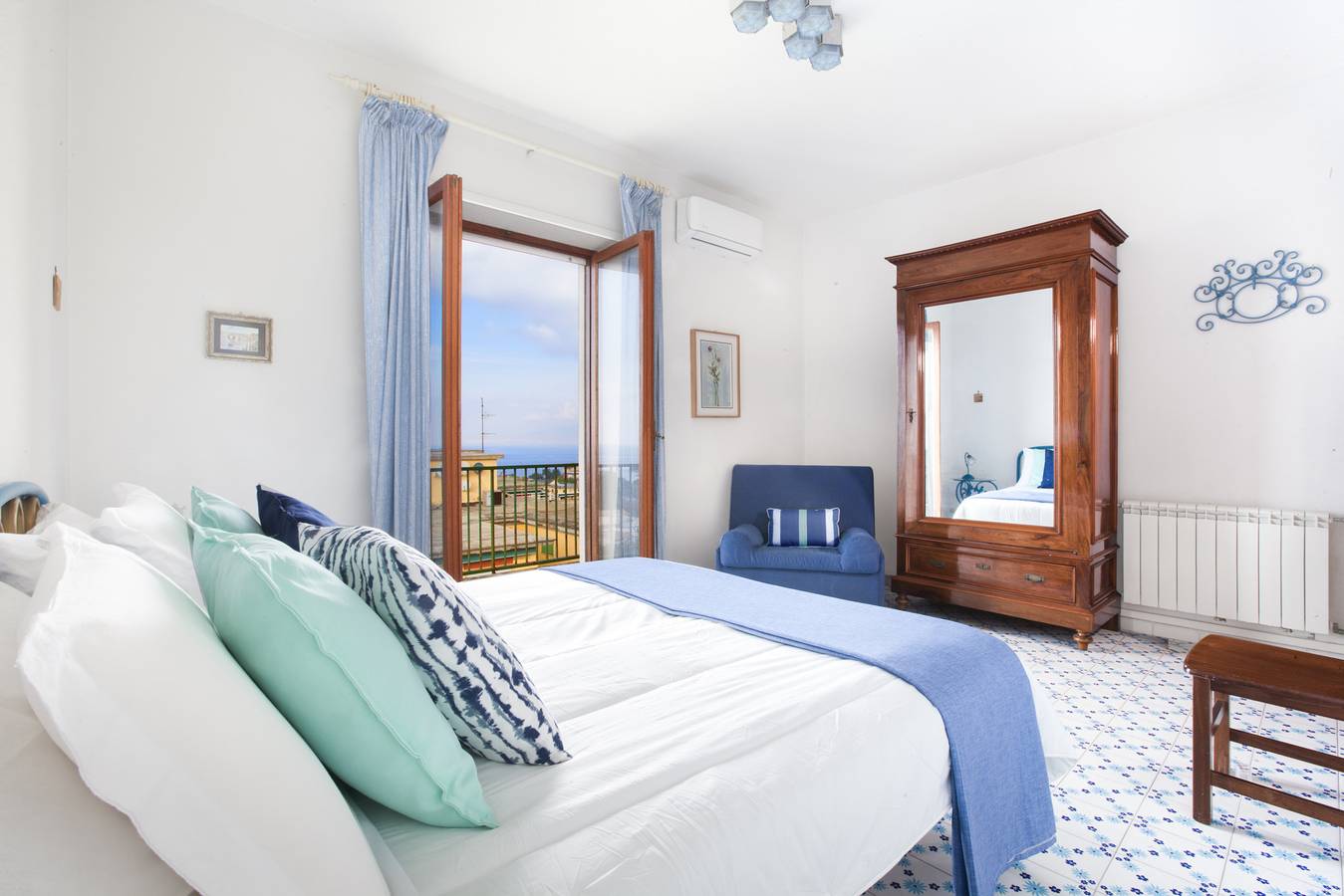 Entire apartment, Maison Miramare in Sorrento, Sorrento Coast