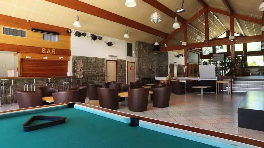 Gîte pour 6 personnes, avec piscine et terrasse à Saint-Bonnet-en-Champsaur - 4