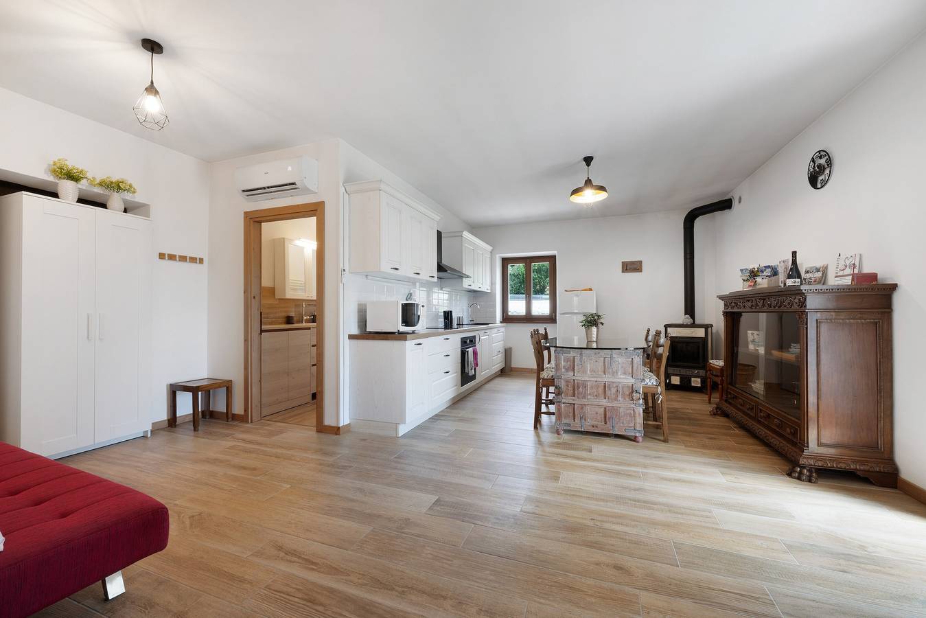 Appartamento intero, Appartamento 'Loppia' con vista sulle montagne, Wi-Fi e aria condizionata in Caprino Veronese, Prealpi Gardesane