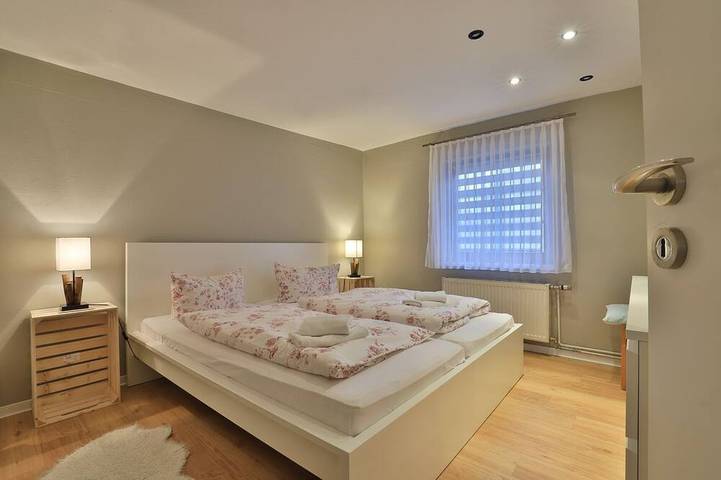 Ferienwohnung für 3 Personen, mit Garten, mit Haustier in Neukloster - 2