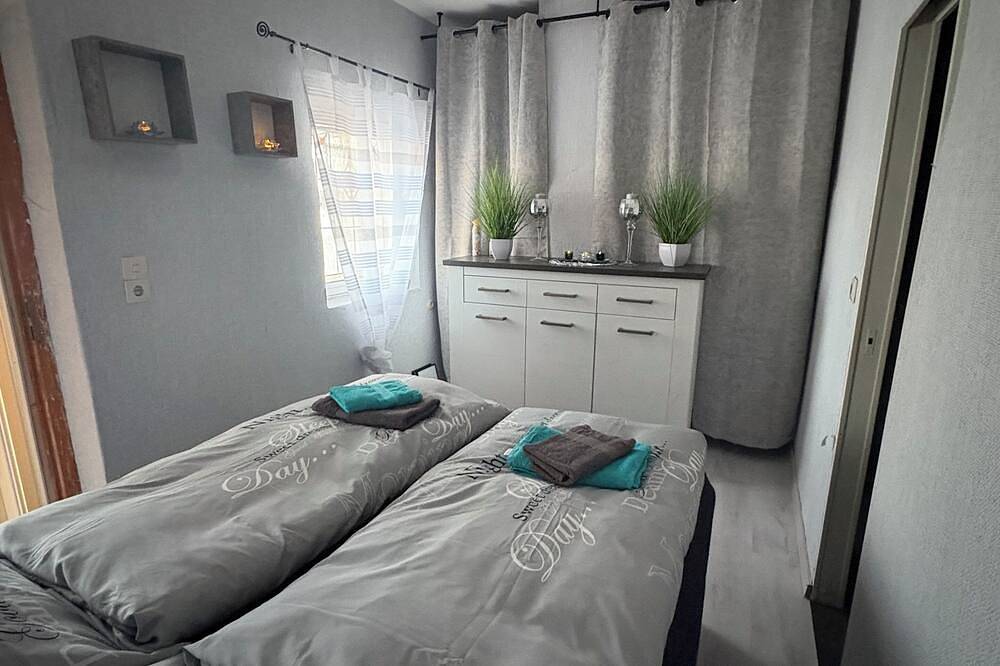 Ganze Wohnung, Harz Ferienwohnung mit Sauna und Whirlpool in Seesen, Harzvorland