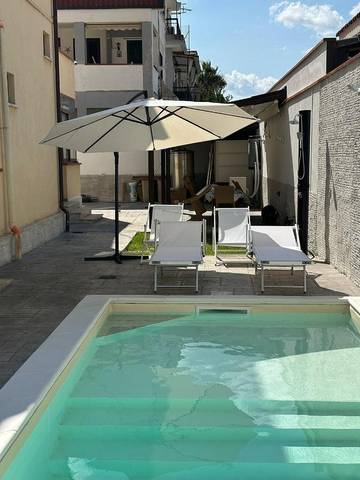 Villa mit pool für 6 Personen, mit Whirlpool und Garten sowie Pool in Palermo