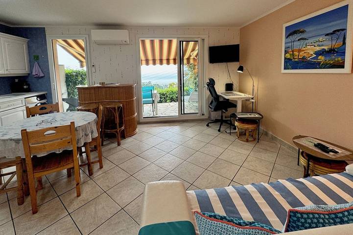 Apartamento entero, Pisos / apartamentos - 2 cuartos - 2/5   Personas in Niza, Costa mediterránea (Francia)