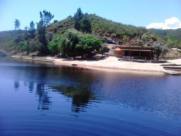 Location de vacances pour 4 personnes, avec terrasse et vue à Proença-a-Nova - 2