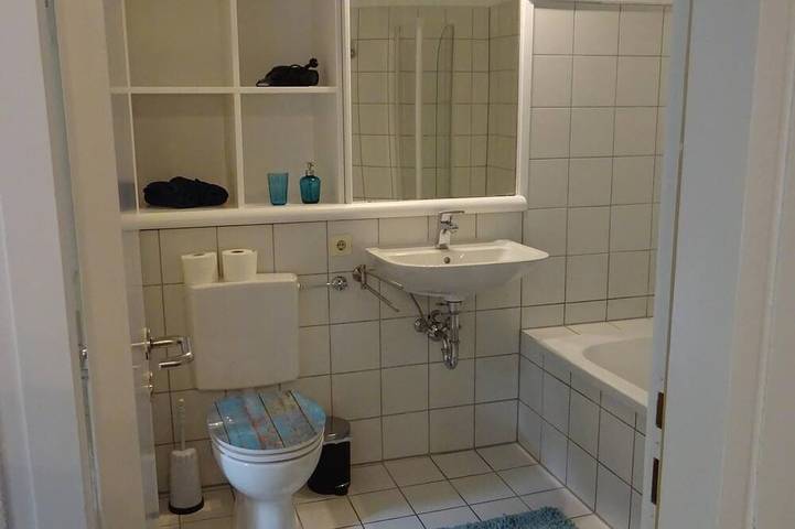 Ganze Wohnung, Neu renovierte 3-Zimmer-Ferienwohnung in zentral und ruhiger Lage in Donaustauf, Ostbayern