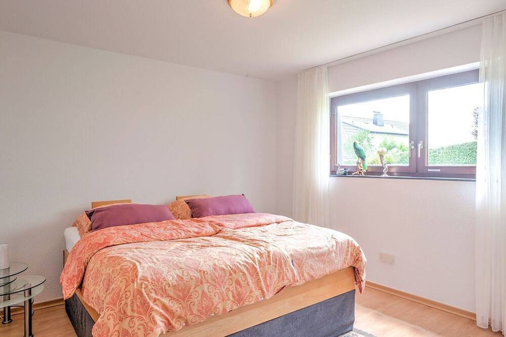 Apartamento entero, Sonnige Wohnung en Bad Driburg mit Garten in Bad Driburg, Distrito de Höxter