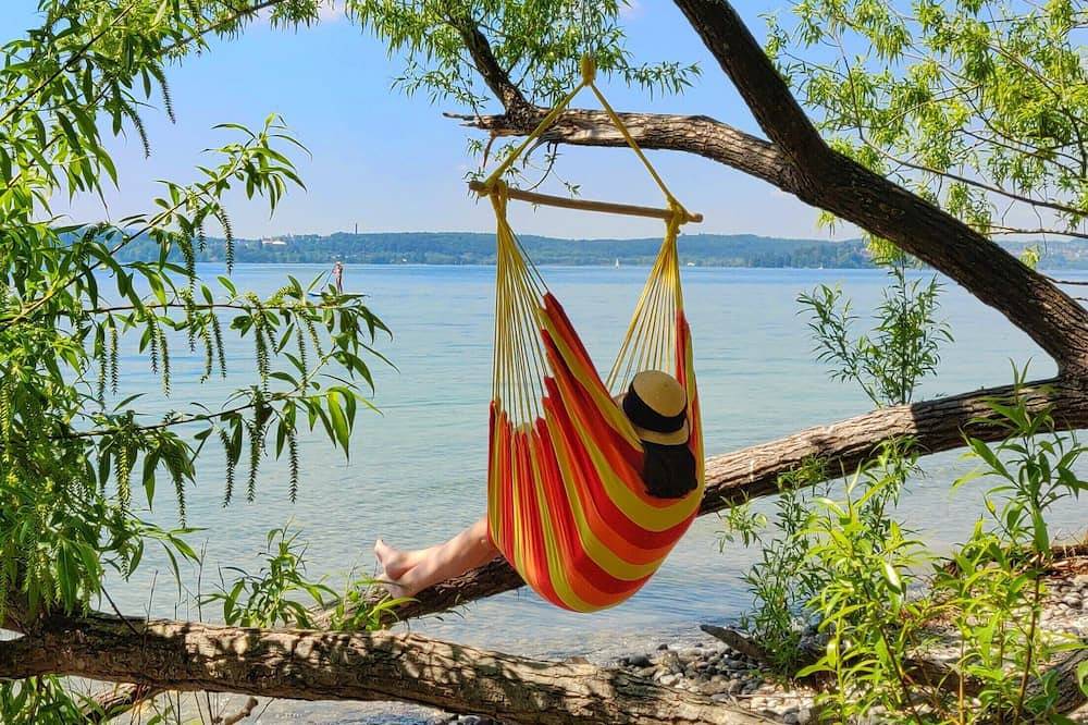 Ganze Wohnung, Schicke, helle, 3-Zimmer-Ferienwohnung - 150m zum See in Unteruhldingen, Uhldingen-Mühlhofen