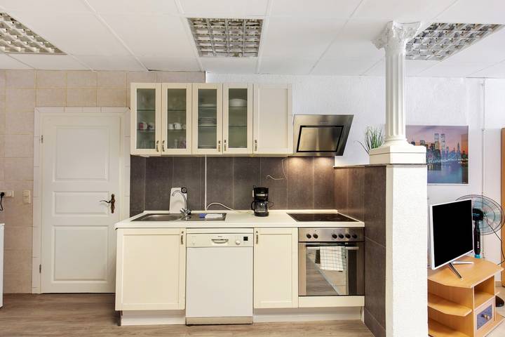 Apartamento entero, Apartamento vacacional 'Cerca del Castillo de Eltz' con sauna privada y Wi-Fi in Kaisersesch, Cochem-Zell