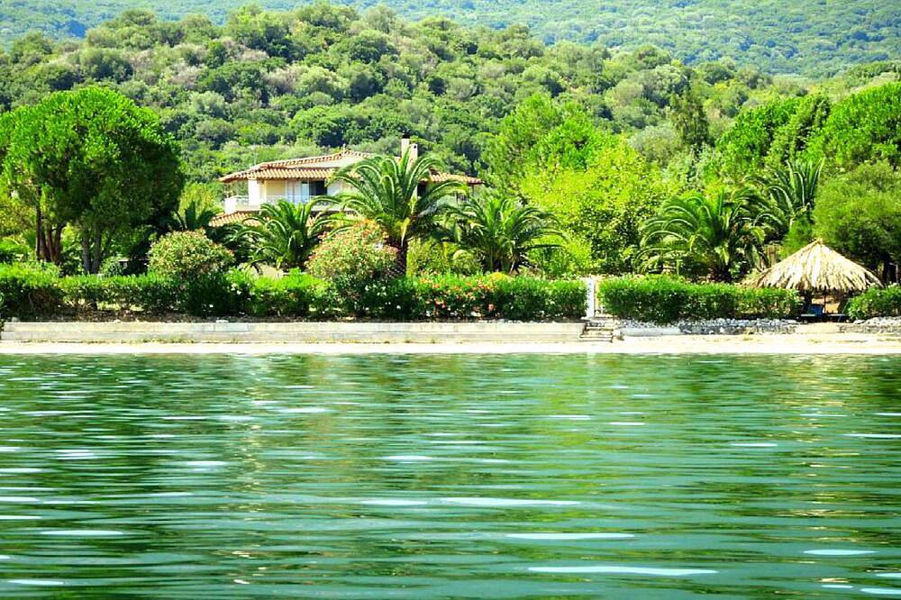 Casa vacanza a Anaktorio a partire da 320€ a notte