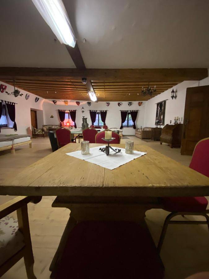Schlosstaverne Sighartstein Familienzimmer in Neumarkt am Wallersee, Bezirk Salzburg-Umgebung