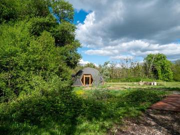 Cottage pour 10 personnes, avec piscine ainsi que jardin et vue à Sadirac