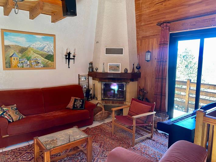 Chalet pour 10 personnes, avec Balcon et Terrasse ainsi que Jardin et Vue sur le lac à Les Angles